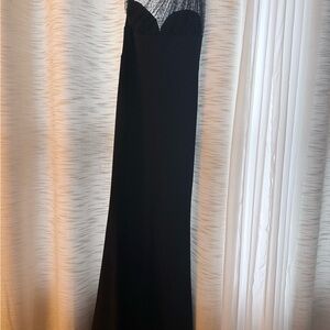 Windsor Strapless Black Gown